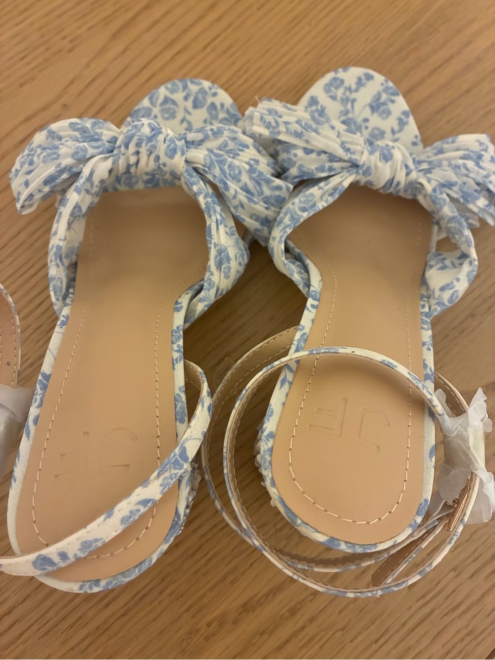JustFab Poppy Heeled Sandal in Blue Floral. Size 6. NWOT - Picture 2 of 8